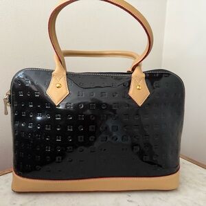 Arcadia Italian Bugatti Patent Leather Navy Blue Ladies Handbag